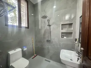 4bdrm Villa in Mikocheni for rent