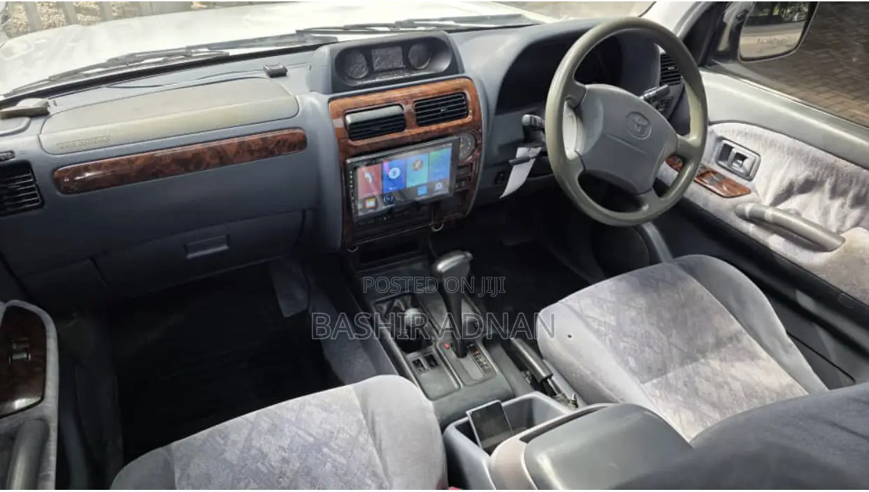 Toyota Land Cruiser Prado 2.7 16V 5dr 2000 Pearl