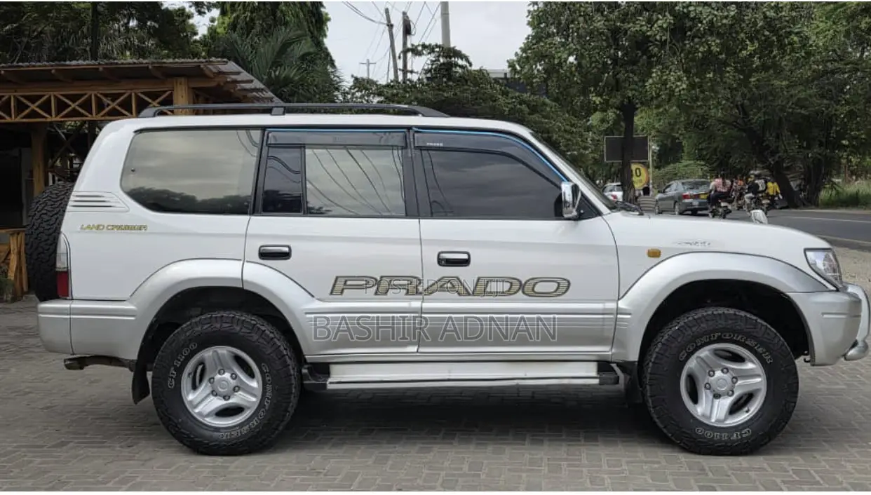 Toyota Land Cruiser Prado 2.7 16V 5dr 2000 Pearl