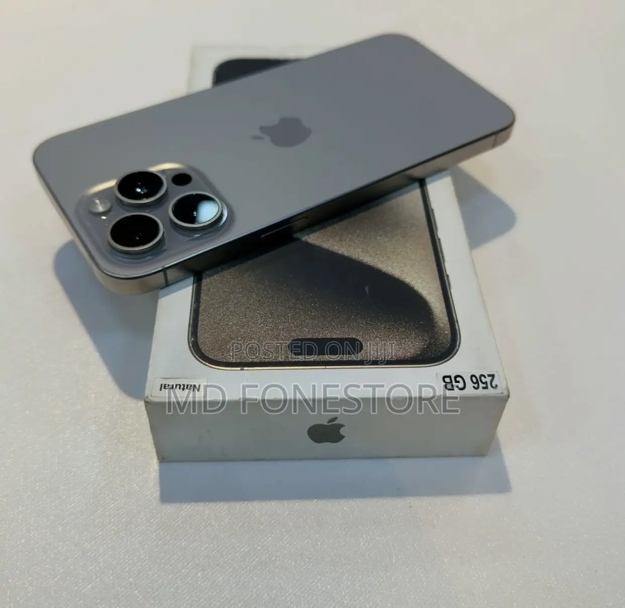 New Apple iPhone 15 Pro Max 256 GB Silver
