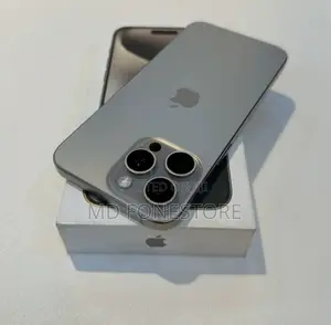 New Apple iPhone 15 Pro Max 256 GB Silver