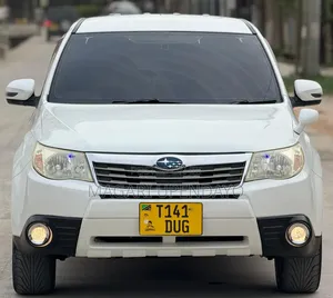 Subaru Forester 2009 White