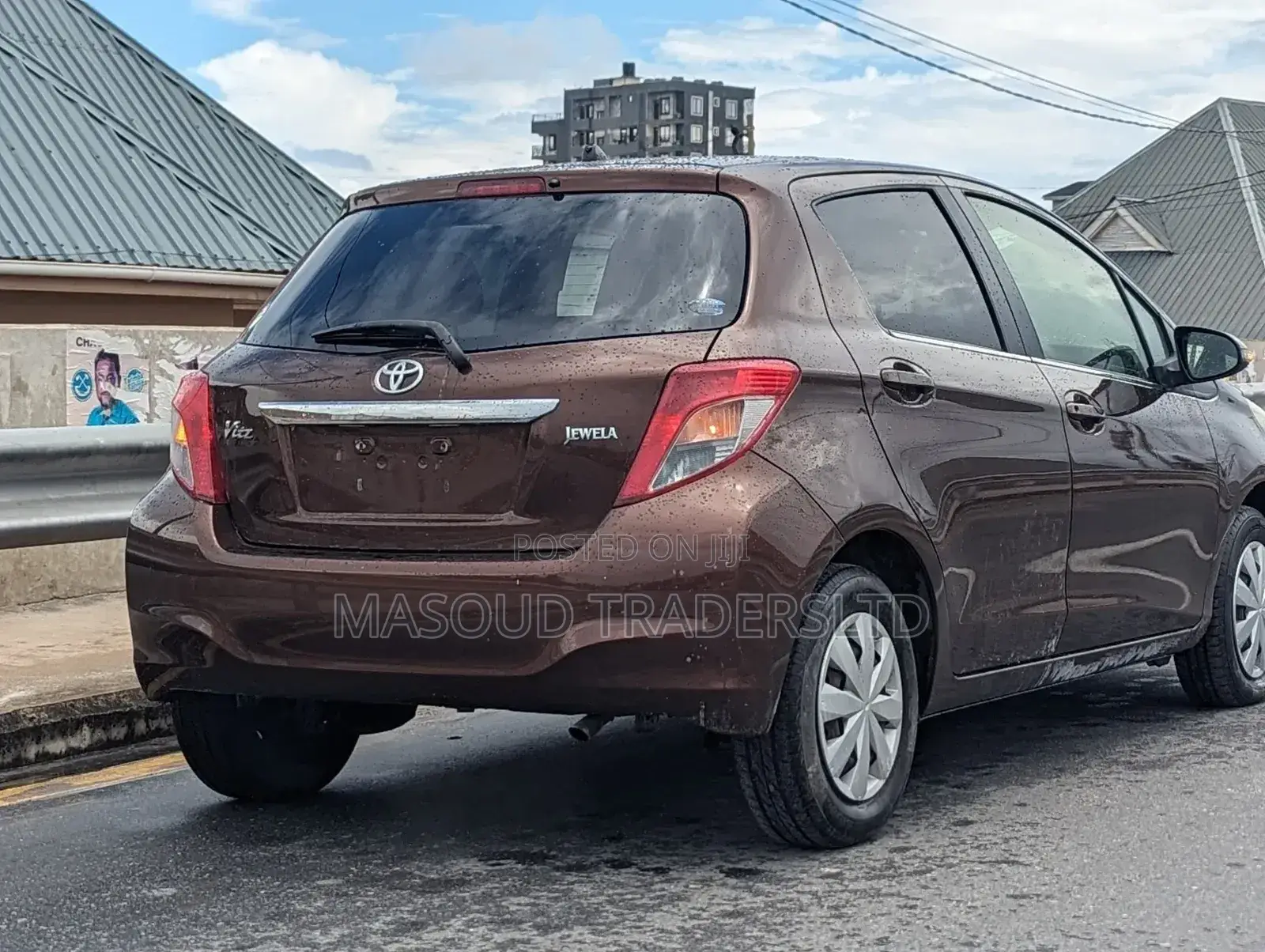 Toyota Vitz 1.3 AWD 5dr 2012 Maroon