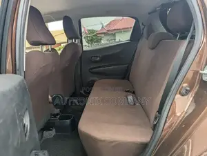 Toyota Vitz 1.3 AWD 5dr 2012 Maroon