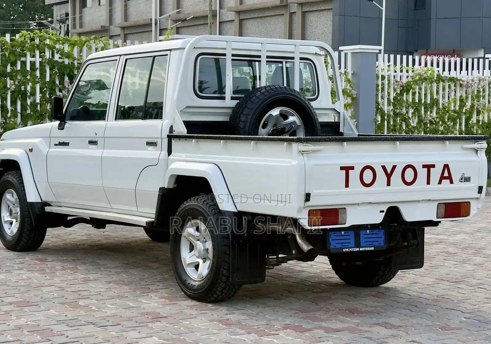 Toyota Land Cruiser 79 Series 2022 White