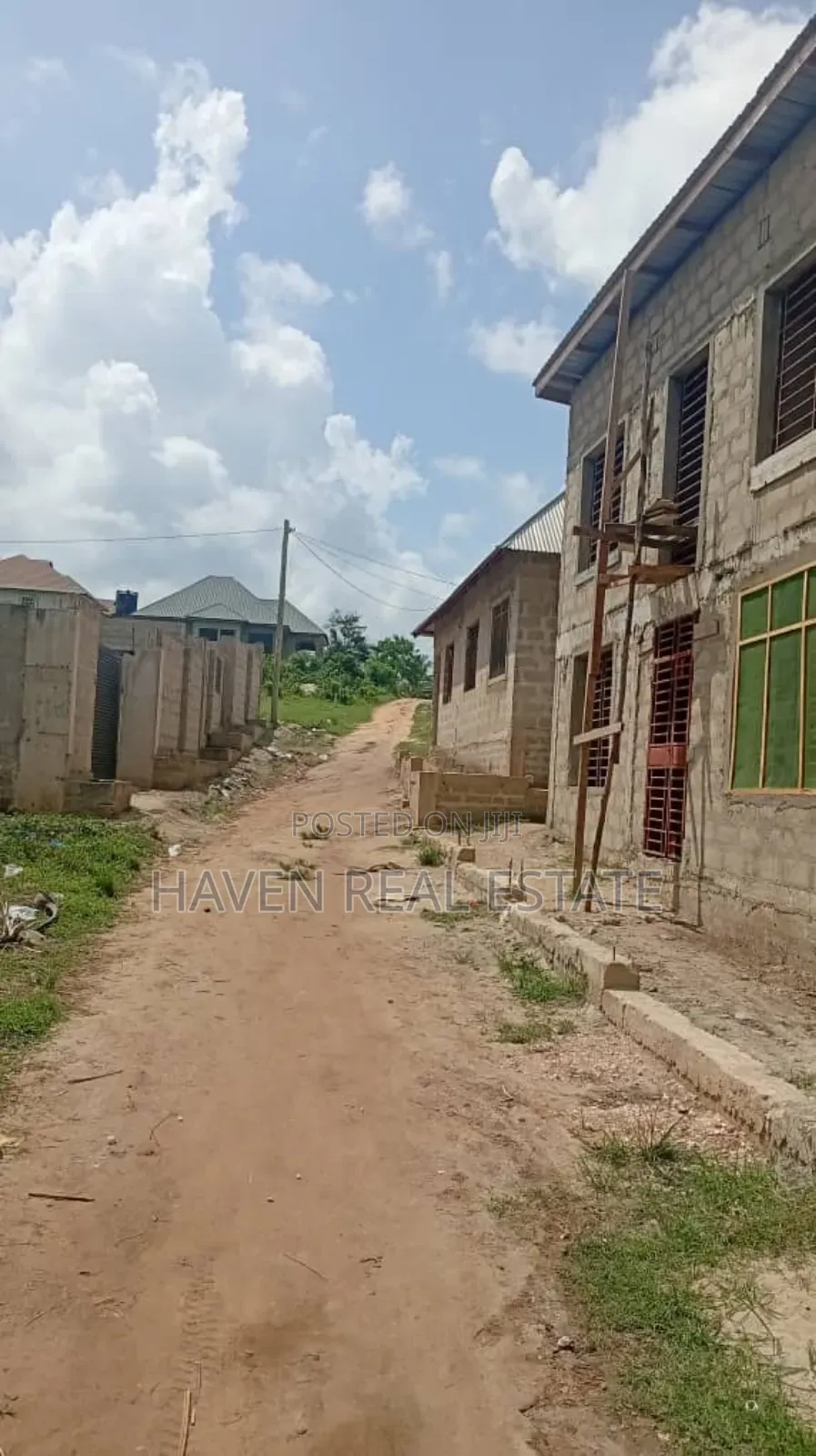 3bdrm House in Goba for sale