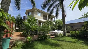 4bdrm House in Goba for sale