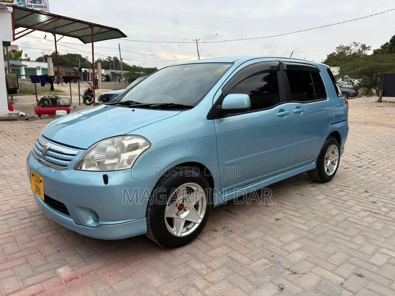 Toyota Raum 2004 Blue