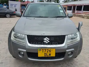 Suzuki Escudo 2006 Beige