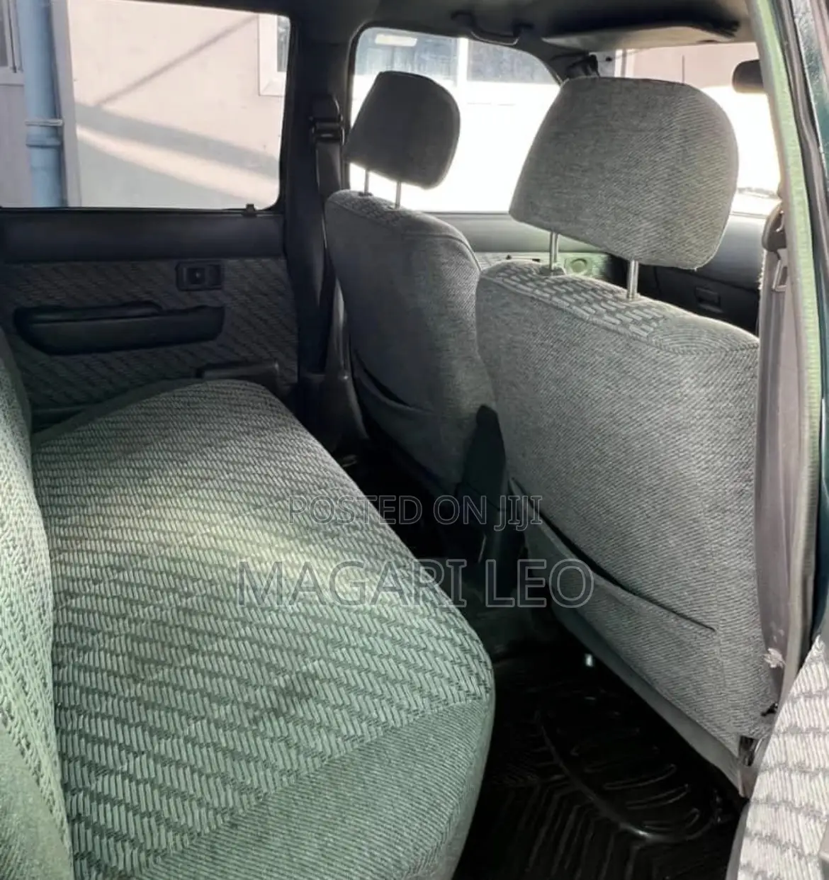 Toyota Hilux 2003 Gray
