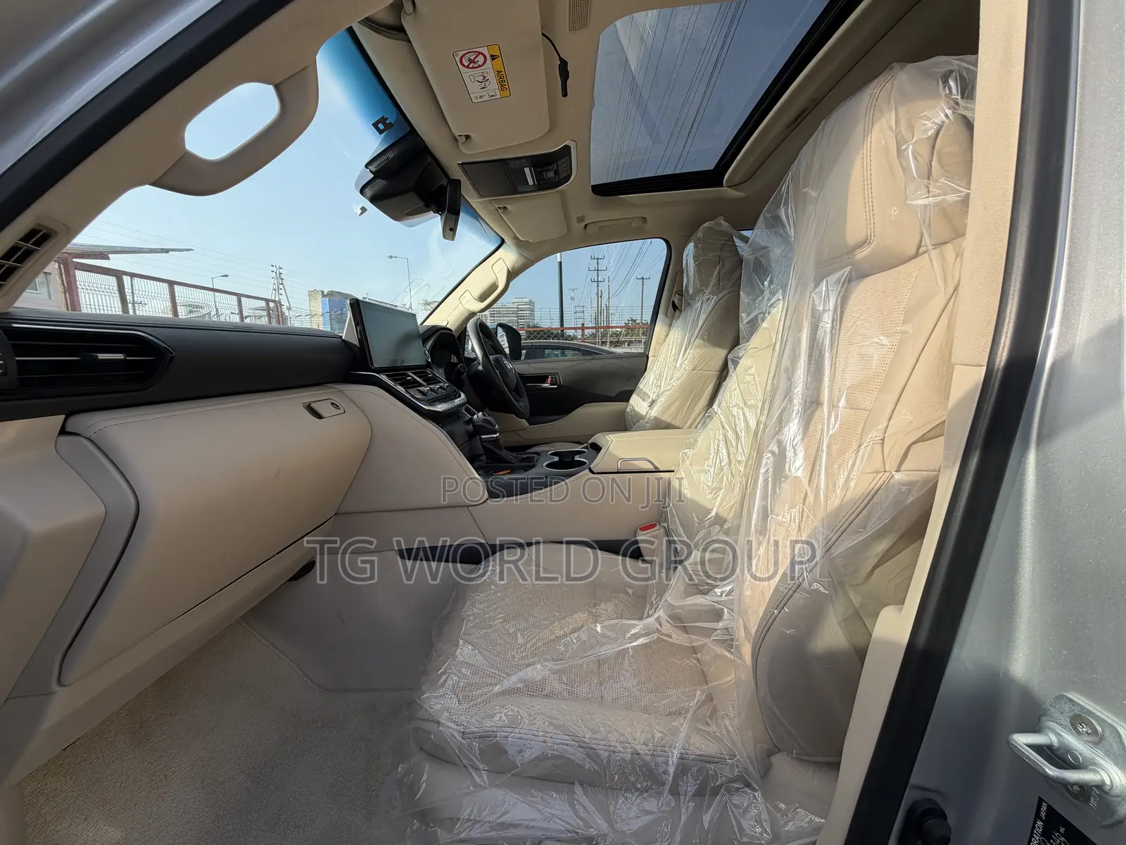 Toyota Land Cruiser LC300 2024 Silver