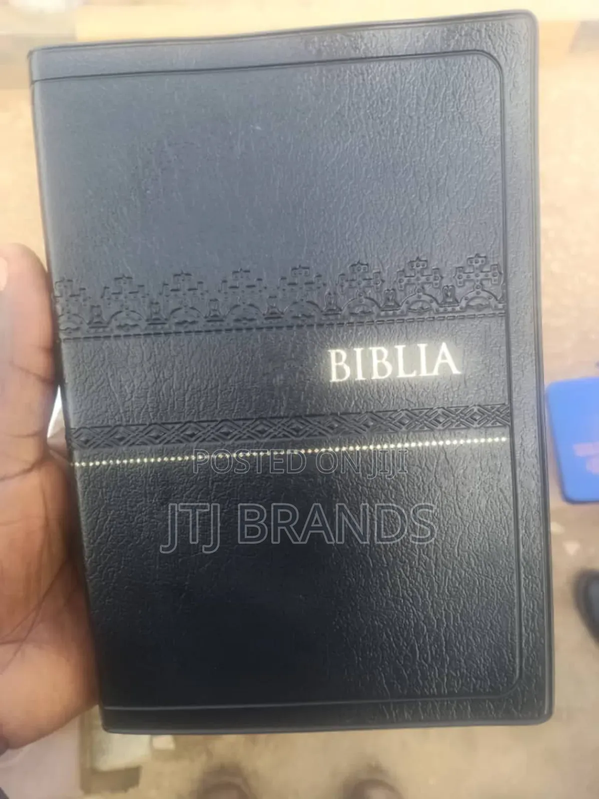 Upanga Ukatao Kuwili Biblia Takatifu