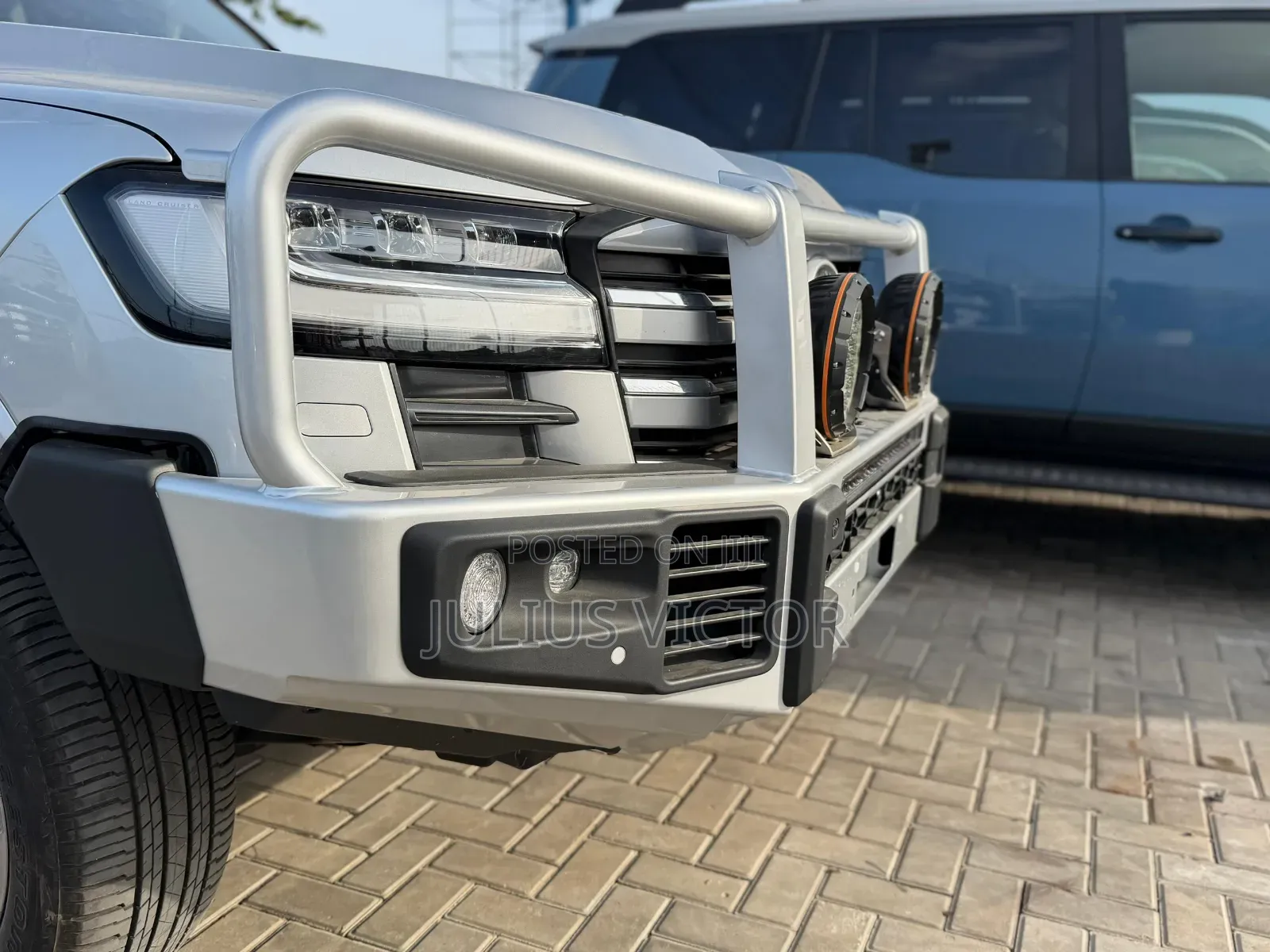 Toyota Land Cruiser 2024 Silver