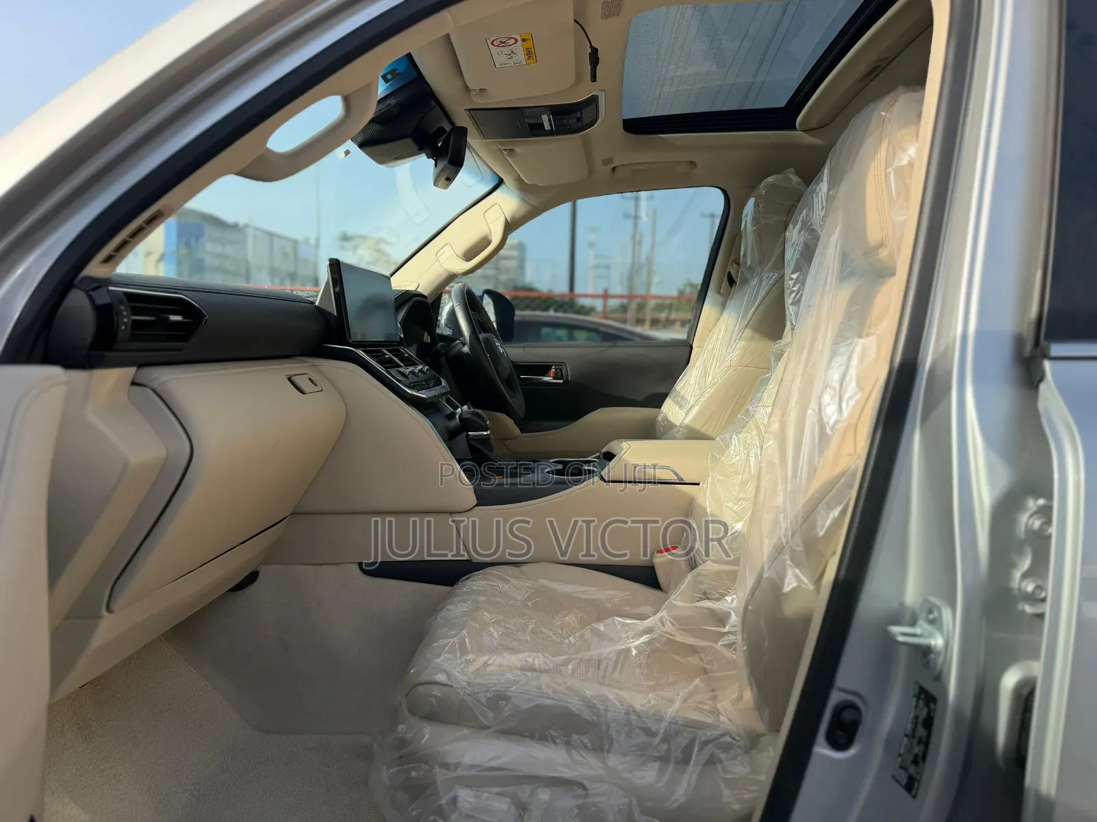 Toyota Land Cruiser 2024 Silver