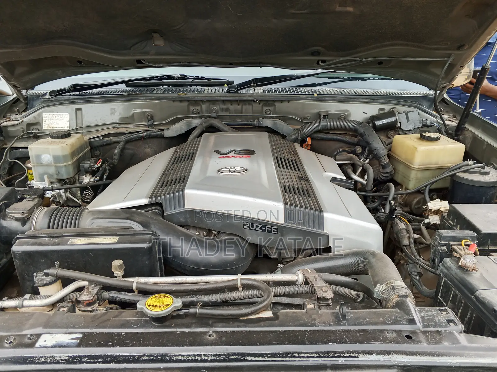 Toyota Land Cruiser 1999 Gray