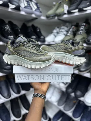 Viatu or Men's Leather Sneakers With Imperial Level or Family