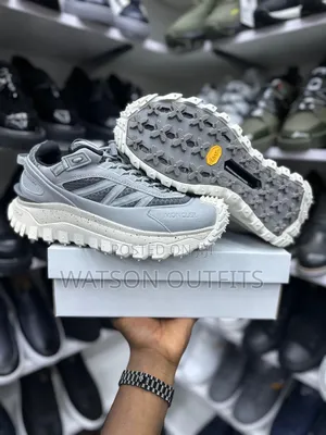 Viatu or Men's Leather Sneakers With Imperial Level or Family