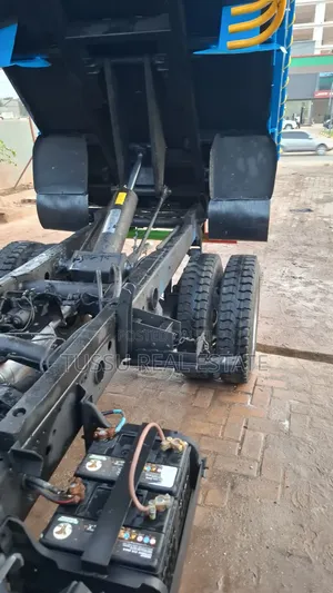 Tipper Canter 4d33