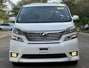 Toyota Vellfire 2009 Off white