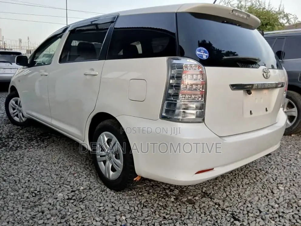 Toyota Wish 2007 White