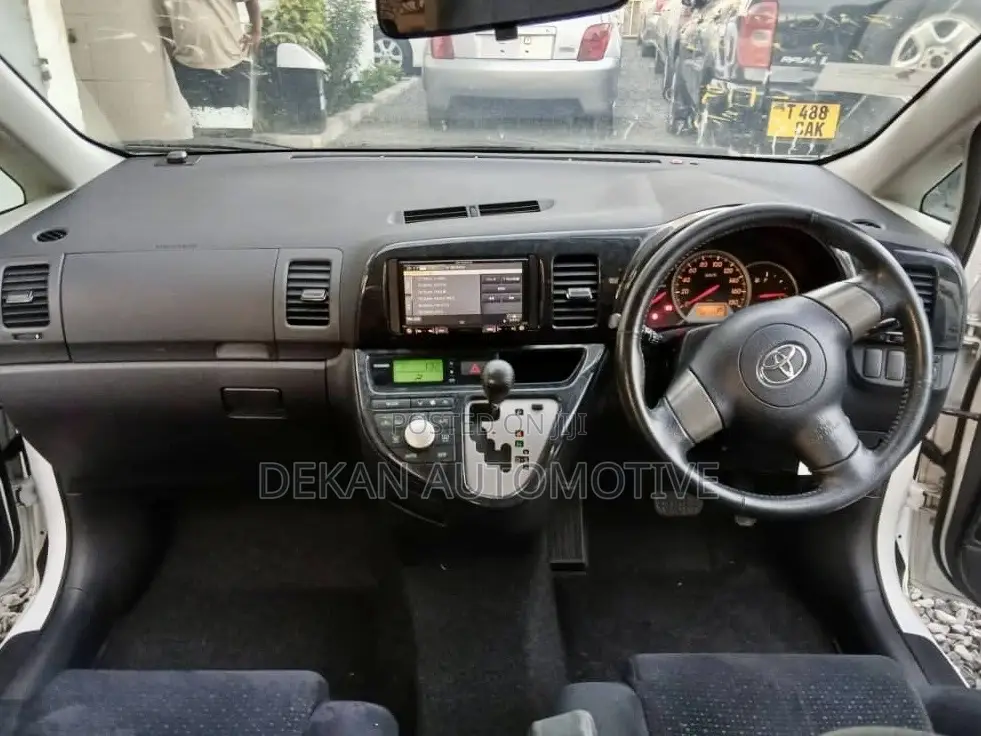 Toyota Wish 2007 White