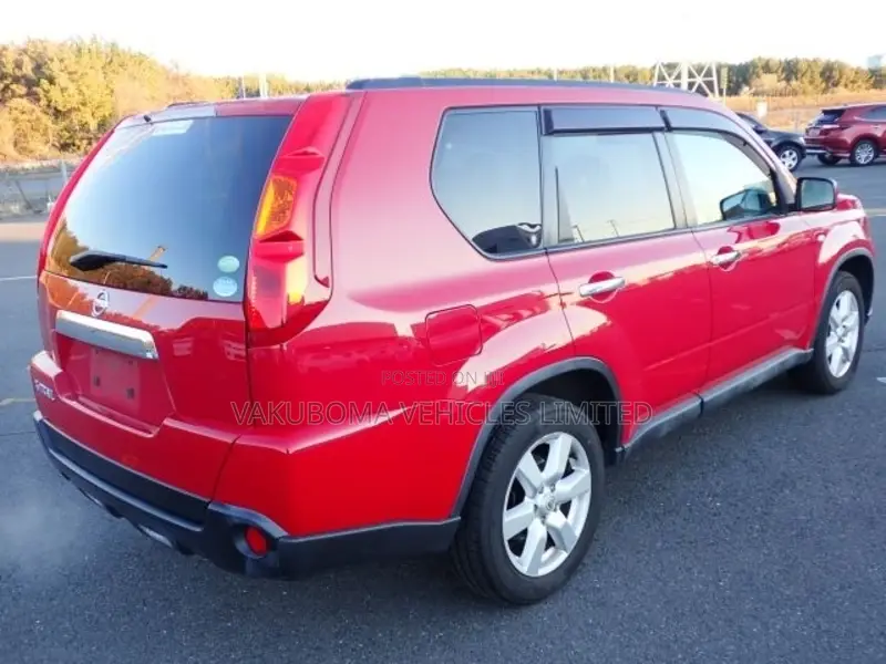 Nissan X-Trail 2007 Red