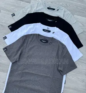 Vaa Ueleweke: T-Shirt Za Kipekee Kabisa