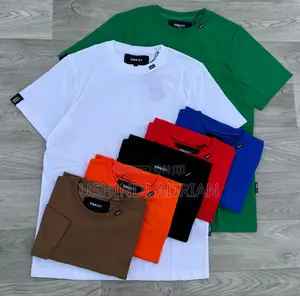 Vaa Ueleweke: T-Shirt Za Kipekee Kabisa