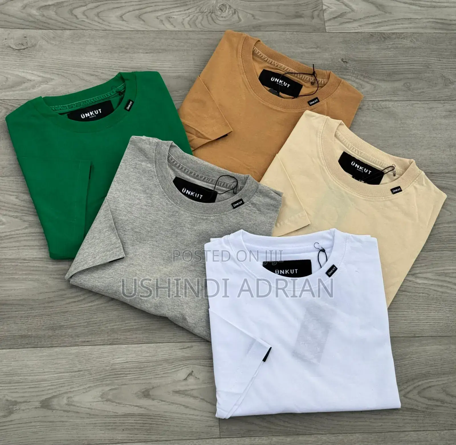 Vaa Ueleweke: T-Shirt Za Kipekee Kabisa