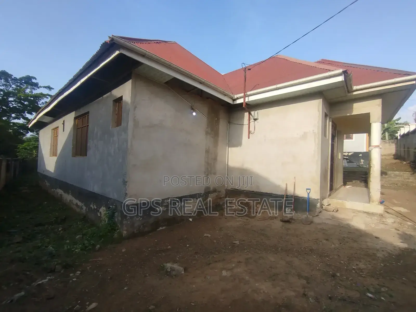3bdrm House in Mbezi Makabe, Kinondoni for sale