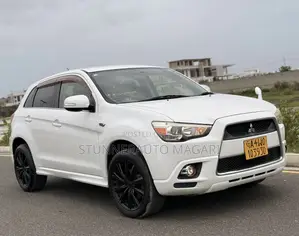 Mitsubishi RVR 2.0 2012 White