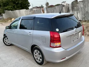 Toyota Wish 2006 Silver
