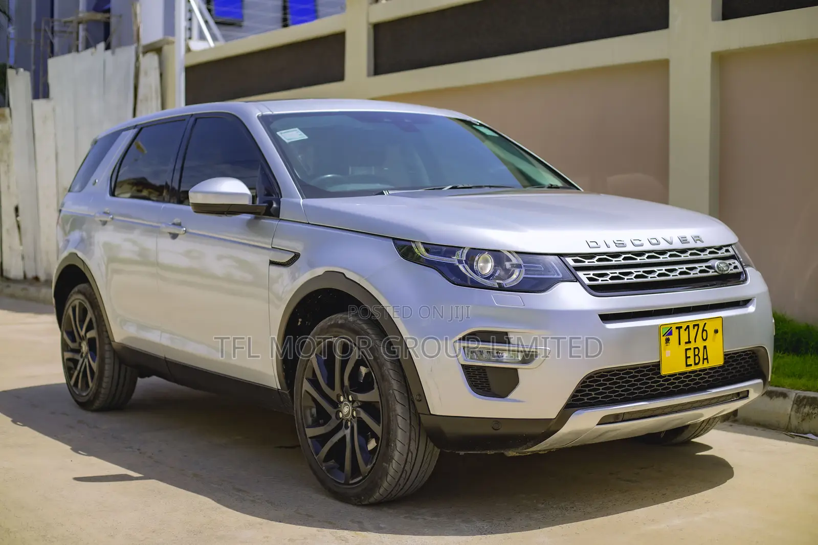 Land Rover Discovery Sport 2019 Silver