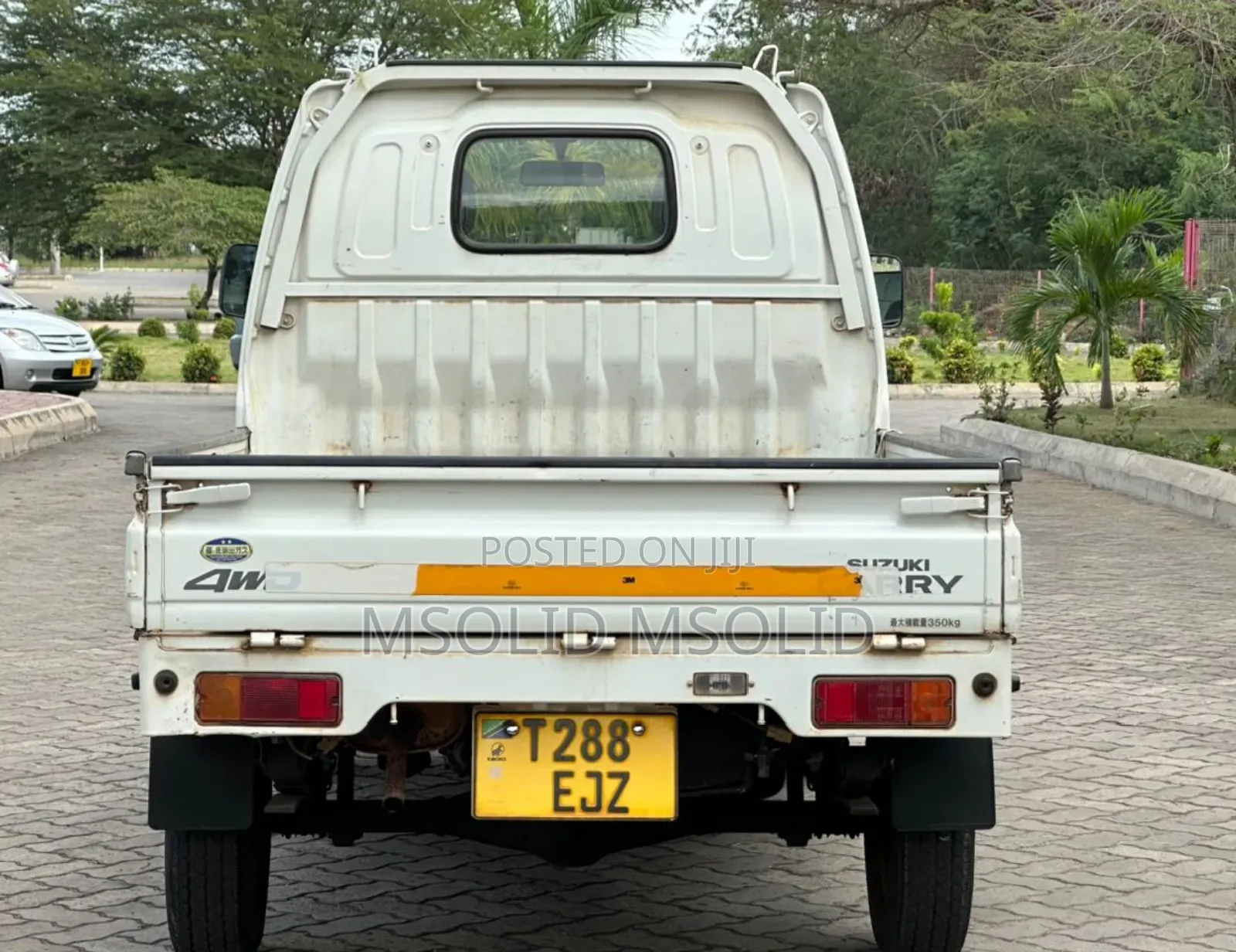 Suzuki Super Carry 2004 White