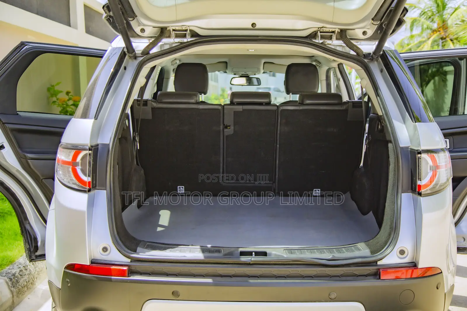 Land Rover Discovery Sport 2019 Silver