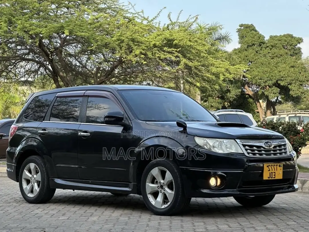 Subaru Forester 2.0D X 2011 Black
