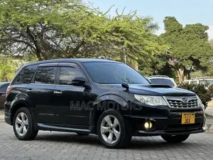 Subaru Forester 2.0D X 2011 Black