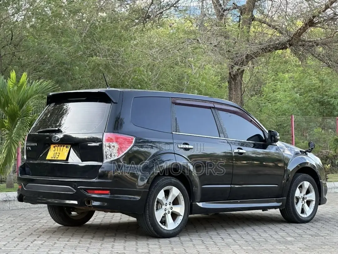 Subaru Forester 2.0D X 2011 Black