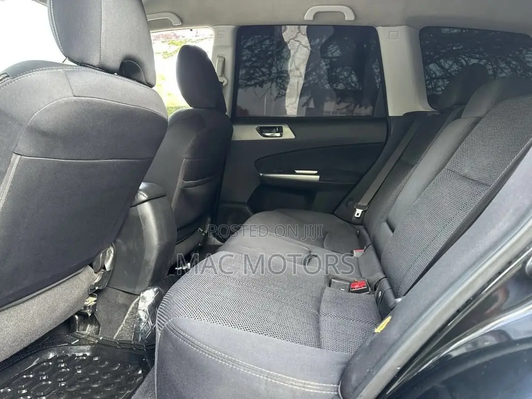 Subaru Forester 2.0D X 2011 Black