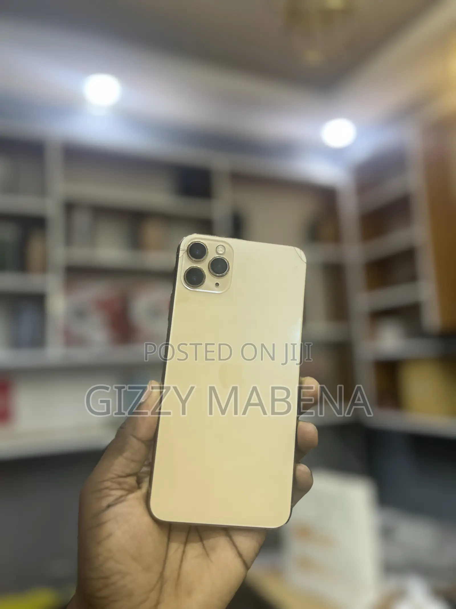 Apple iPhone 11 Pro Max 64 GB Gold