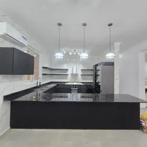 5bdrm Villa in Kawe for rent