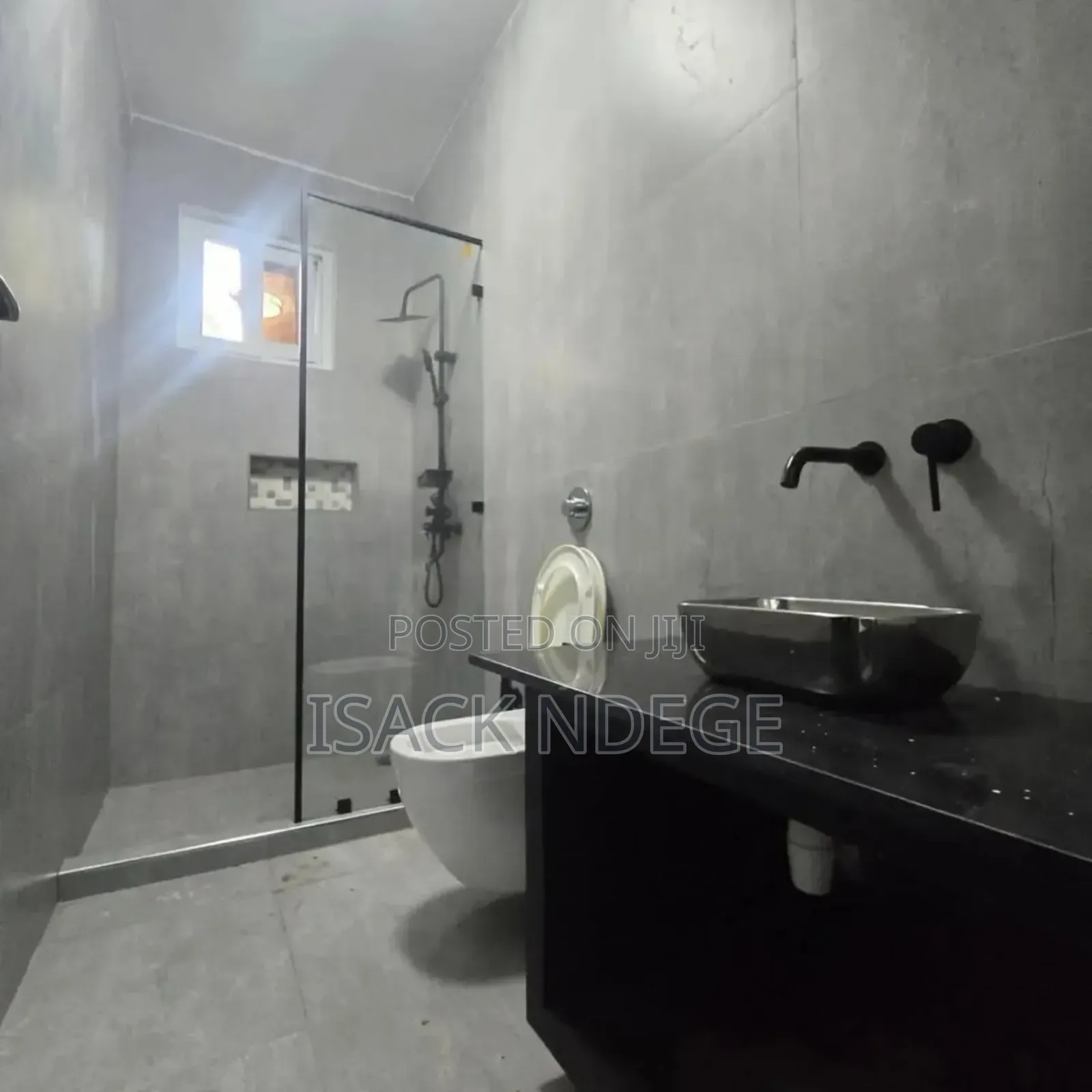 5bdrm Villa in Kawe for rent