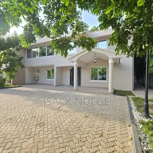 5bdrm Villa in Kawe for rent