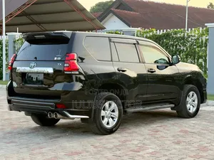 Toyota Land Cruiser Prado 2019 Black