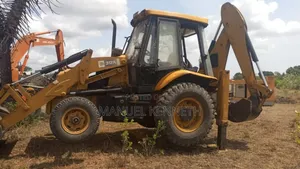 JCB 3dx Urgent Sale, Throw Away Price.
