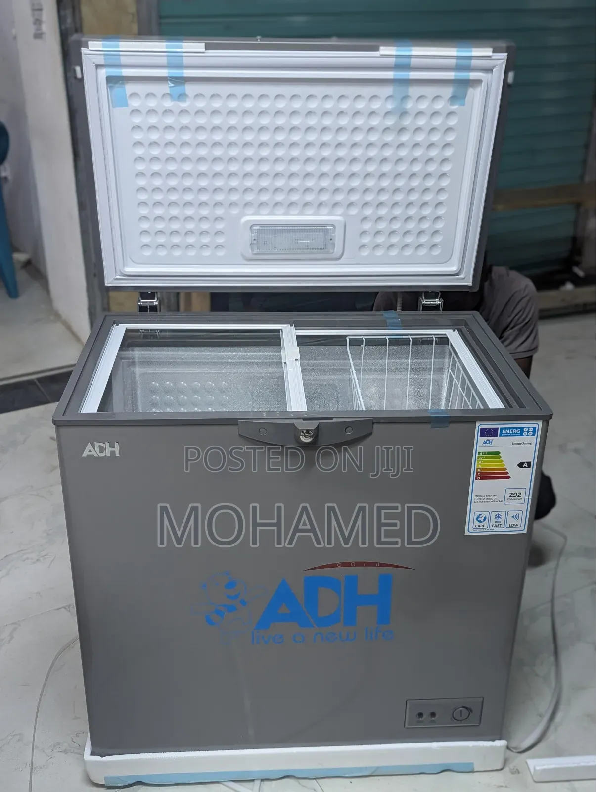 Adh Chest Freezer Ujazo Lita 200