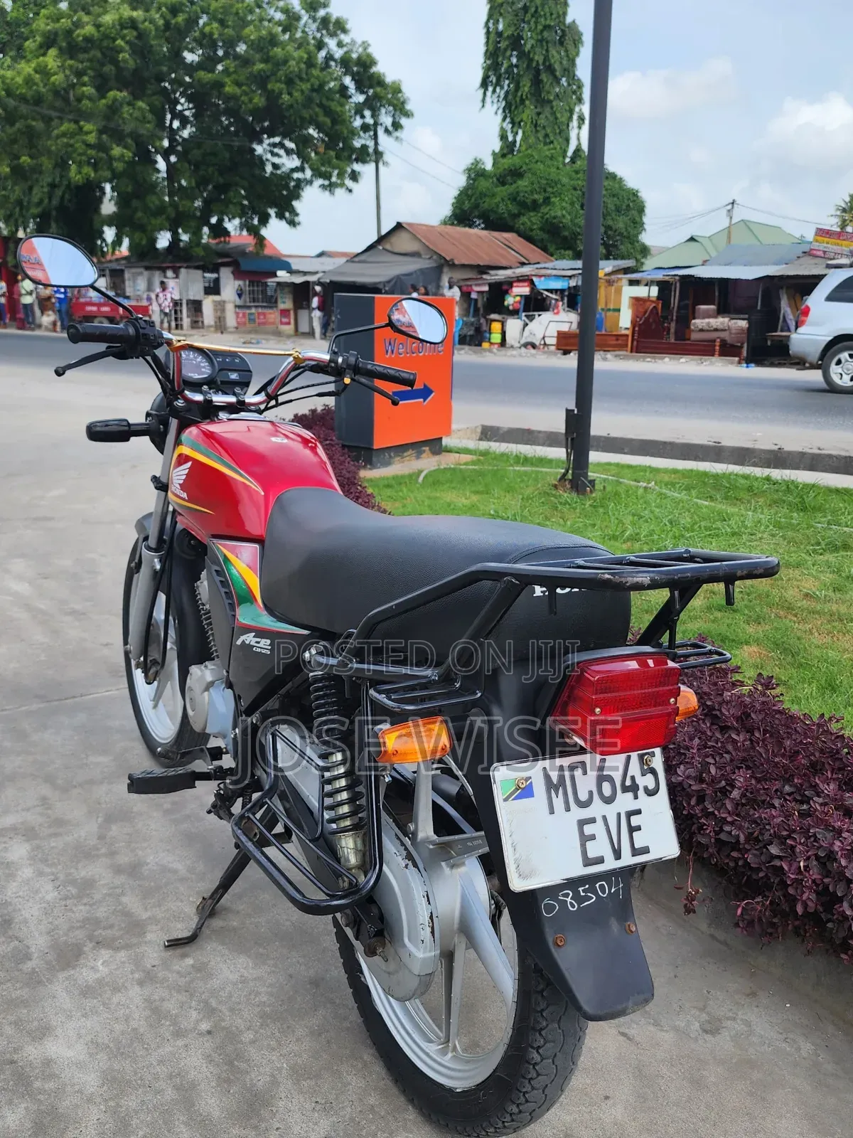 Honda XL 125 2025 Red