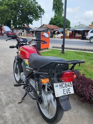 Honda XL 125 2025 Red