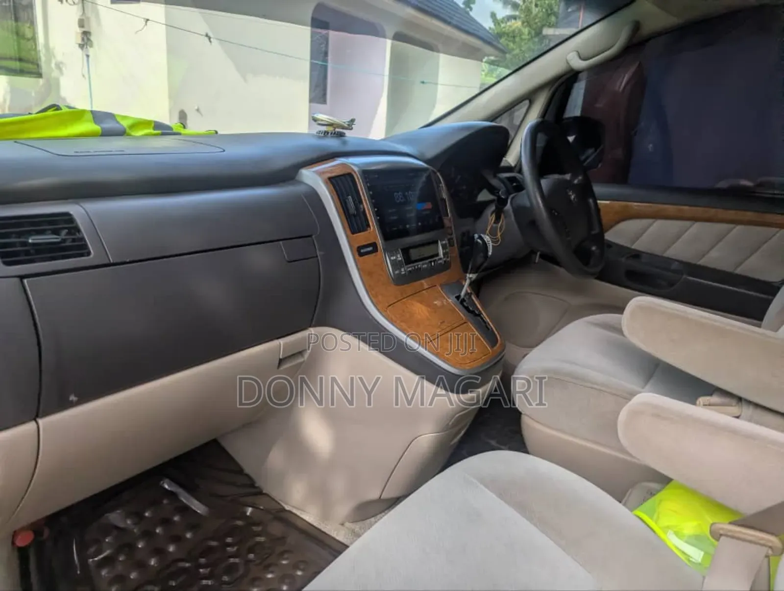 Toyota Alphard 2.4 Petrol AWD 2006 Black