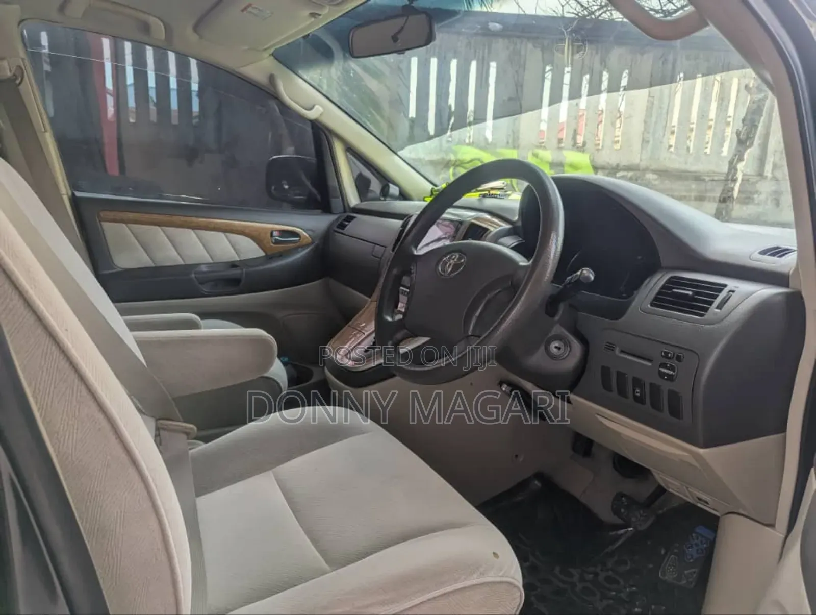 Toyota Alphard 2.4 Petrol AWD 2006 Black